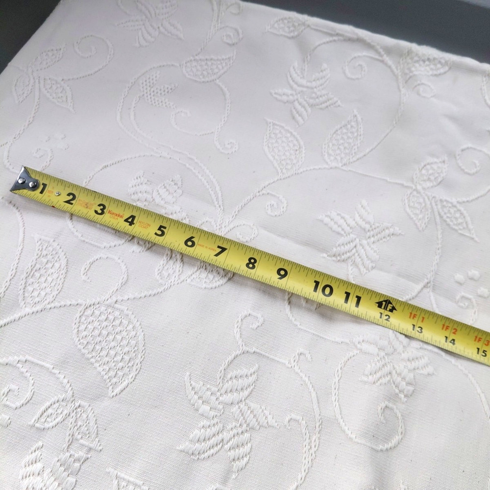 Creme Jacquard Upholstery Fabric Textured Floral 3 YRDS X 58 Creme VTG Heritage - Picture 4 of 4